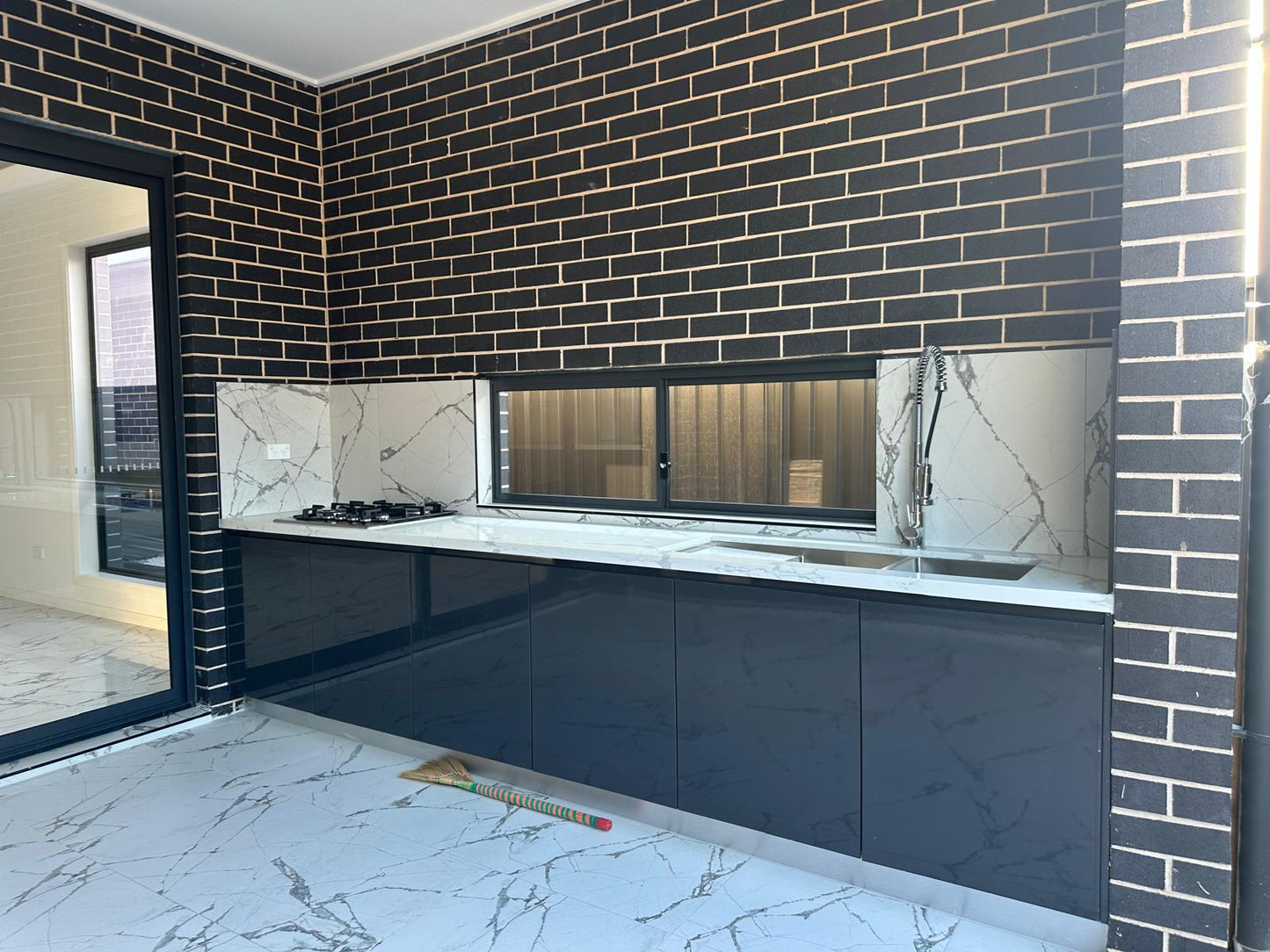 AUSTRAL SINGLE STOREY