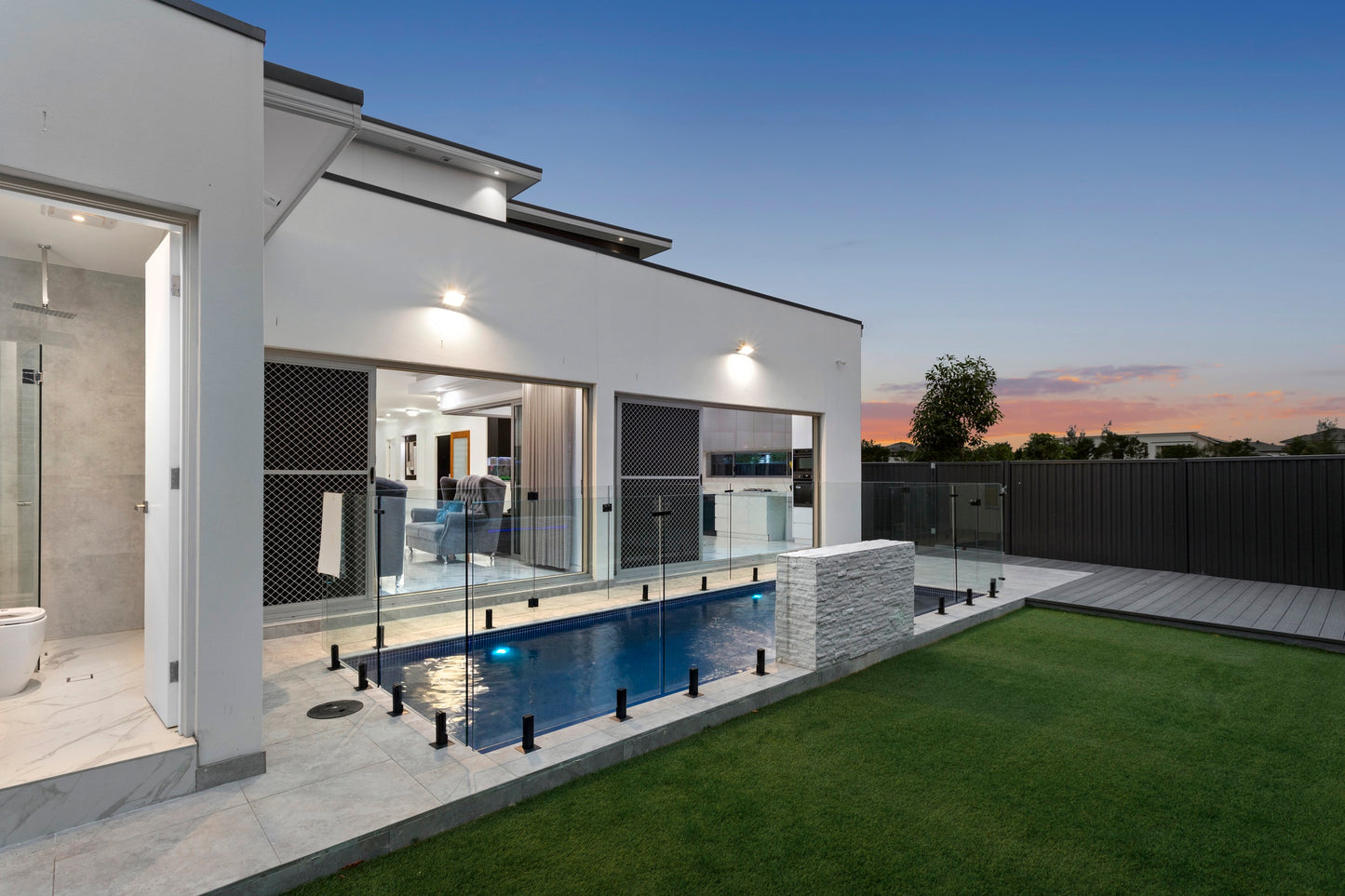 SCHOFIELDS WITH POOL