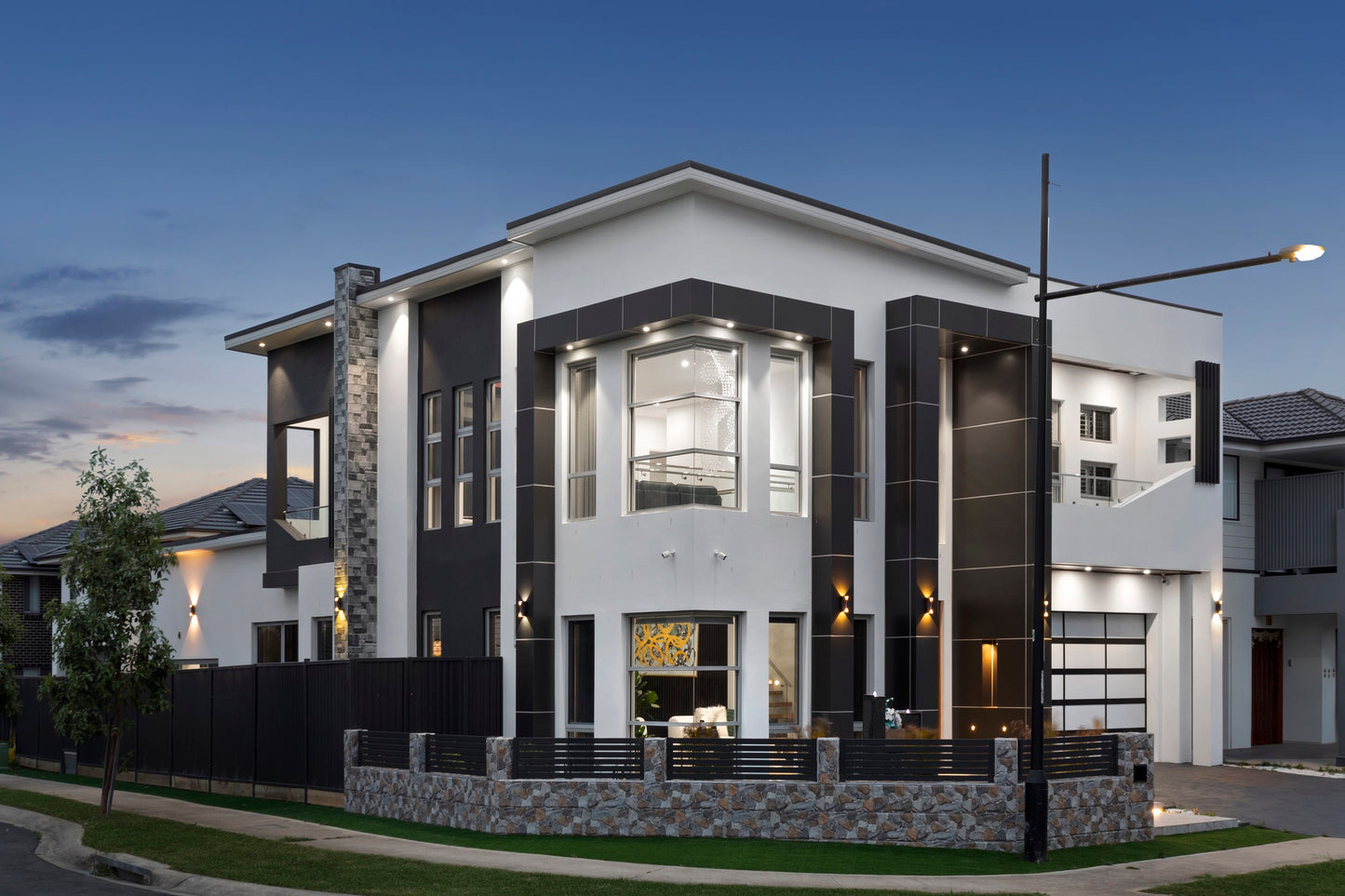 SCHOFIELDS WITH POOL