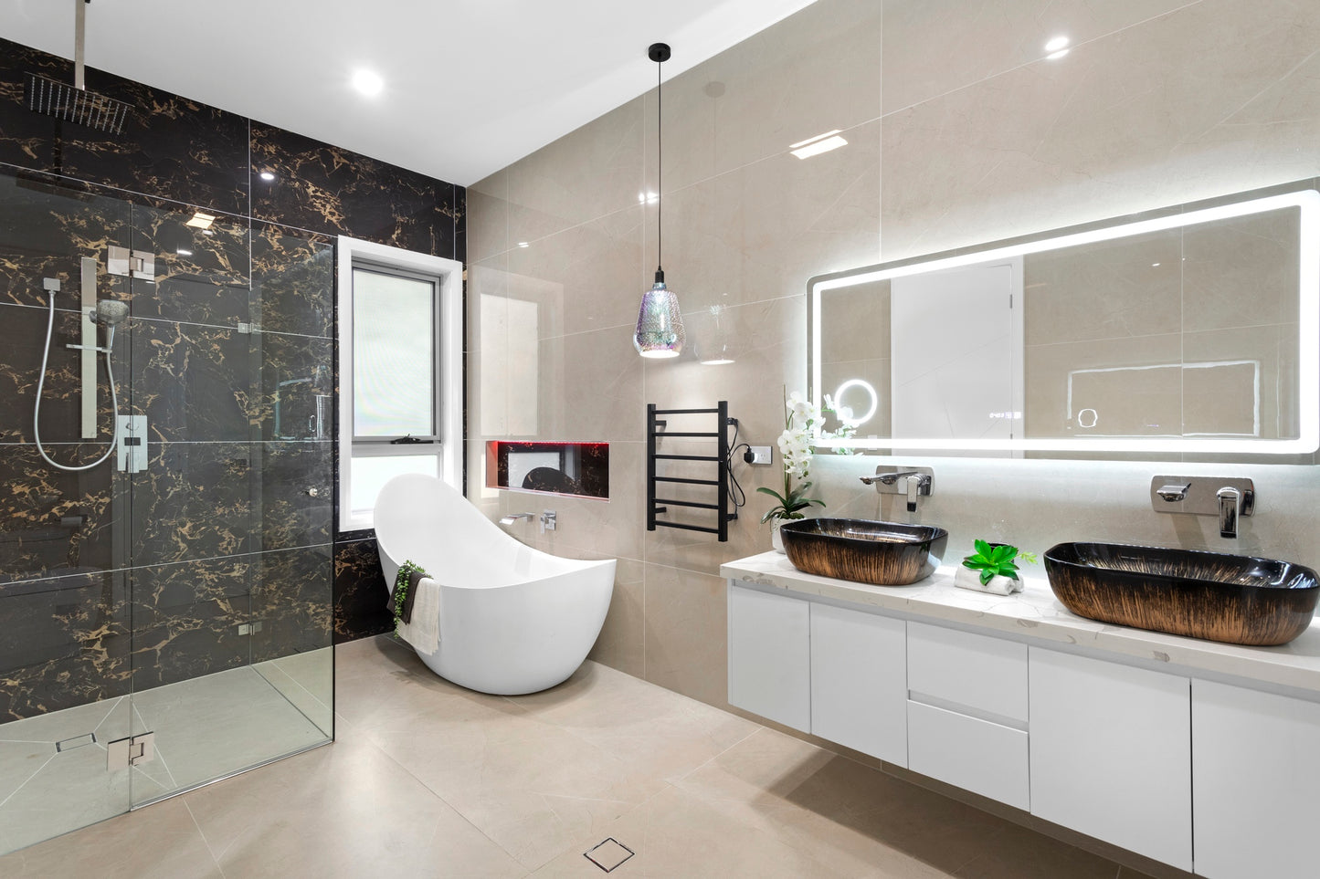 SCHOFIELDS WITH POOL